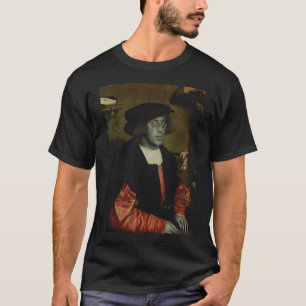 The deep one a Creepy Lovecraftian citizen of Inns T-Shirt