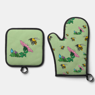 The Defender Oven Mitt & Pot Holder Set