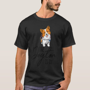 The Dogtor Is In Corgi Women Love Doggy Doctor T-Shirt