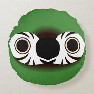 The face of a Chestnut-fronted Macaw Round Cushion