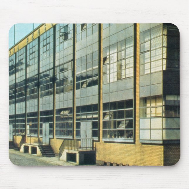 The Fagus Shoe Factory, designed by Walter Gropius Mouse Mat (Front)