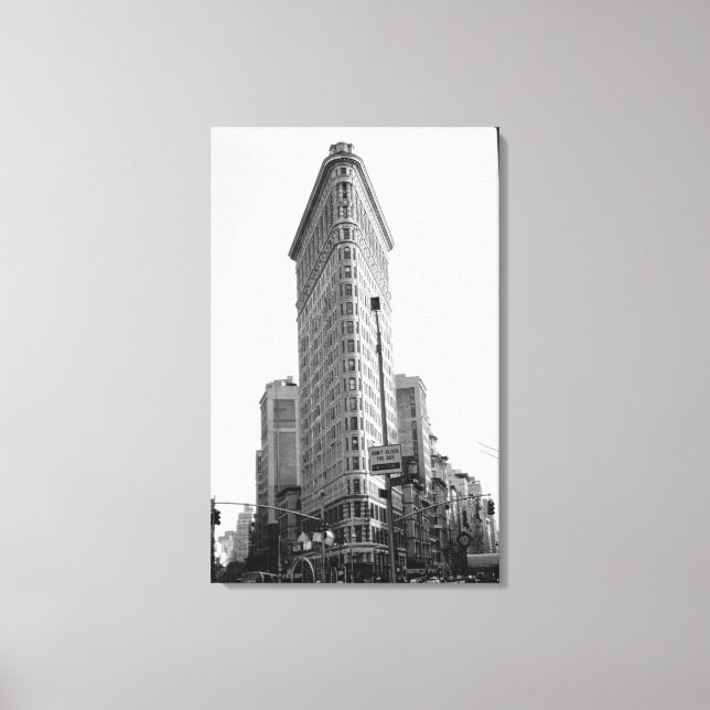 The Flatiron Building (photo) Canvas Print (Front)
