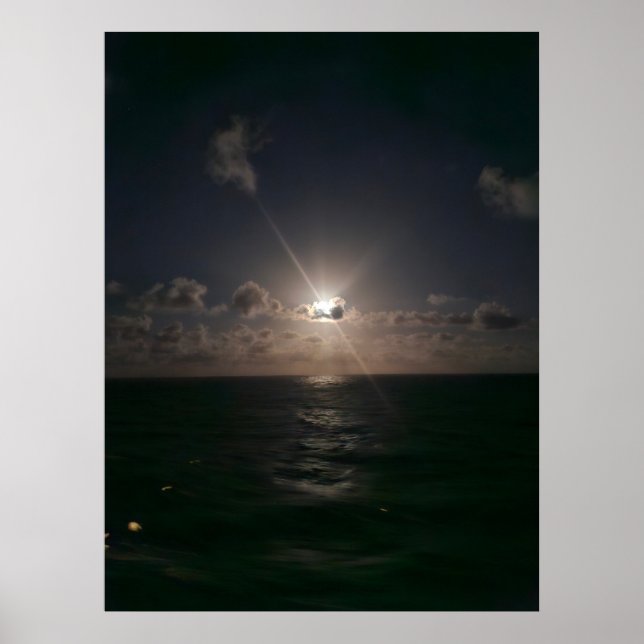 The full moon at sea poster (Front)
