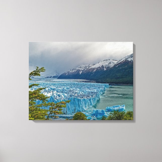 The impressive Perito Moreno Glacier Canvas Print (Front)
