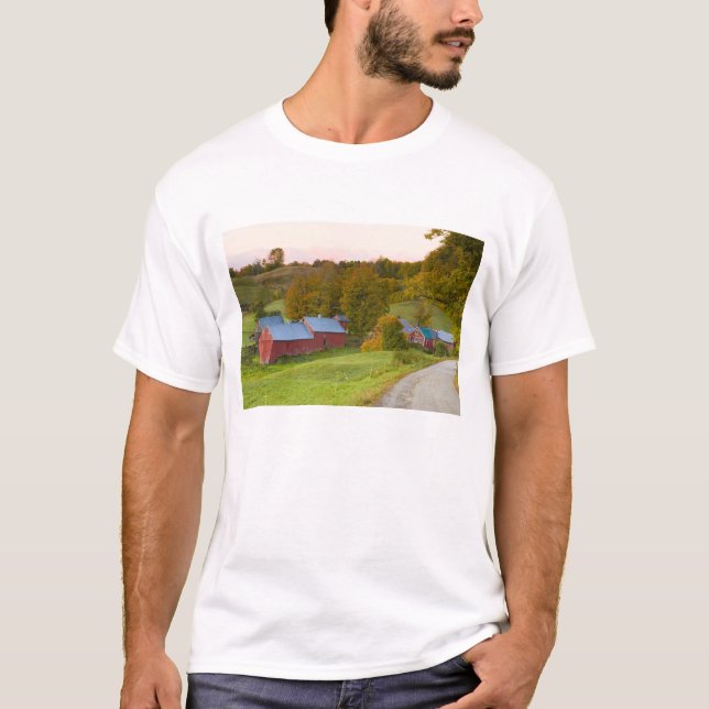 The Jenne Farm in Woodstock, Vermont. Fall. T-Shirt (Front)