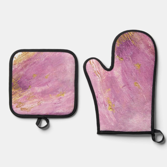 The King's Garment  Oven Mitt & Pot Holder Set (Front)