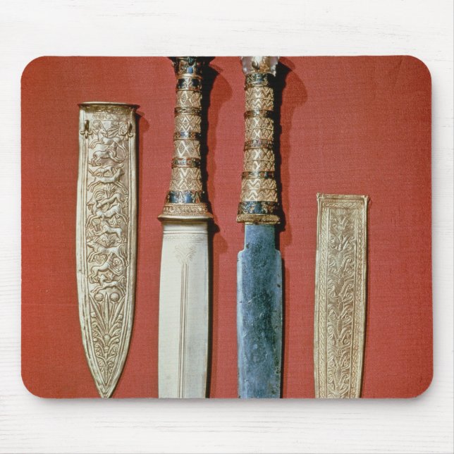 The king's two daggers, from tomb of mouse mat (Front)