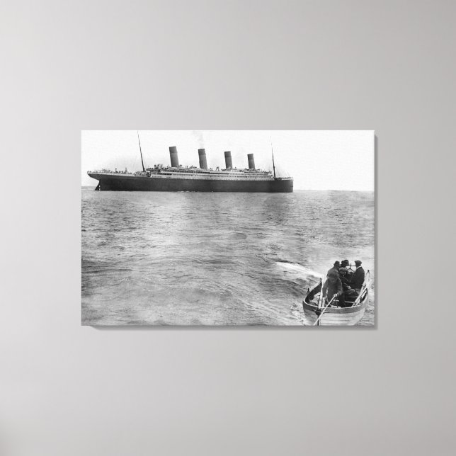 The last photo of the Titanic Canvas Print (Front)