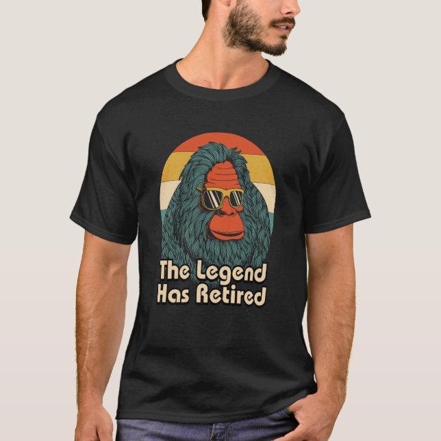 The Legend Has Retired Grandpa Fathers Day Grandfa T-Shirt (Front)