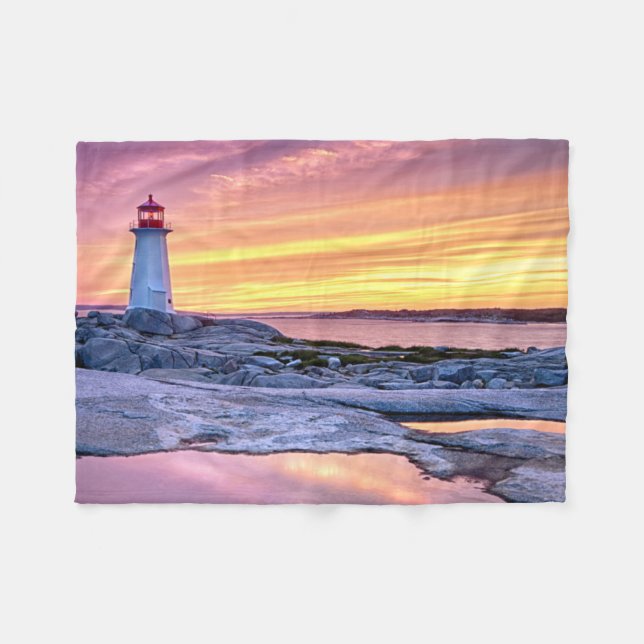 The Light Keeper | Peggy'S Cove Fleece Blanket (Front (Horizontal))