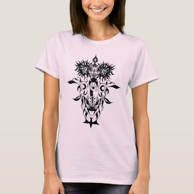 the lion's hunt T-Shirt (Front)