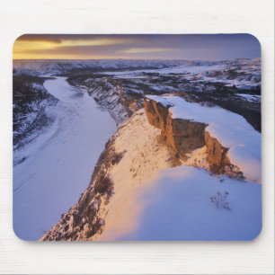 The Little Missouri River in winter in Mouse Mat