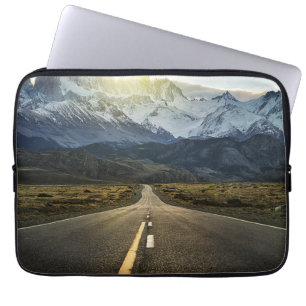 The Long Road To Fitzroy Mountain - Ruta 40 Laptop Sleeve