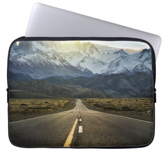 The Long Road To Fitzroy Mountain - Ruta 40 Laptop Sleeve