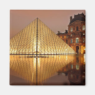 The Louvre gallery, Paris at night Magnet