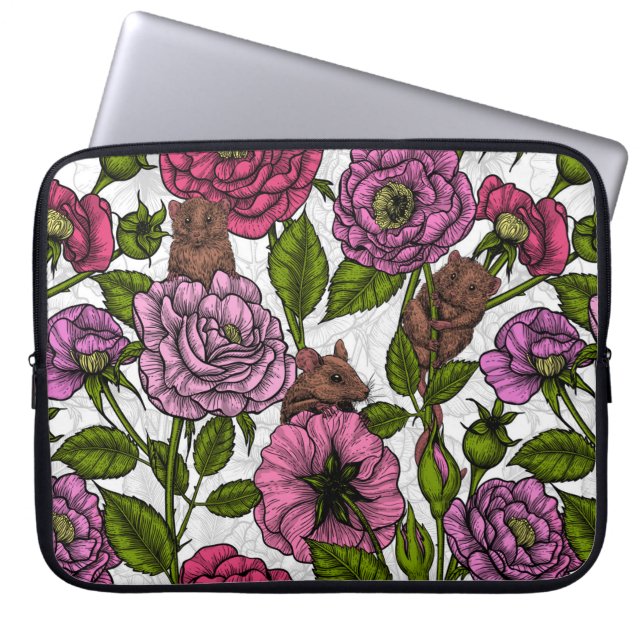The mice party laptop sleeve (Front)