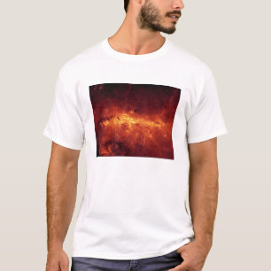 The Milky Way centre aglow with dust T-Shirt