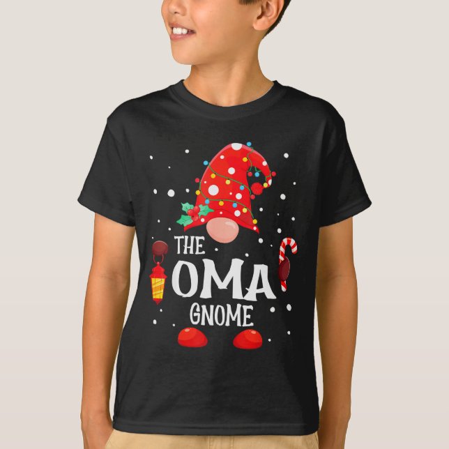 The Oma Gnome Matching Family Christmas Gnome Paja T-Shirt (Front)
