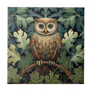 The owl on an oak tree tile