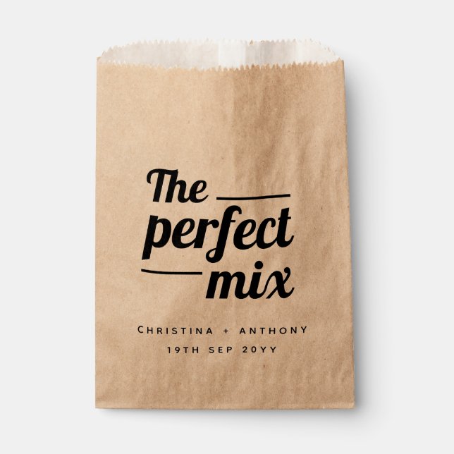 The Perfect Mix Wedding Snack Favour Bag (Front)