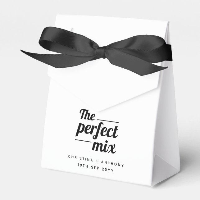 The Perfect Mix Wedding Snack Favour Box (Front Side)