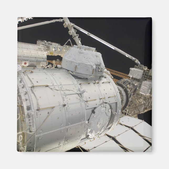 The Pressurised Mating Adapter 3 Magnet (Front)