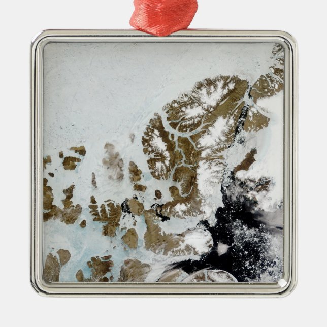 The Queen Elizabeth Islands 2 Metal Tree Decoration (Front)