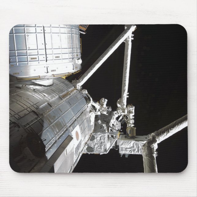 The robotic arm of the Japanese Experiment Modu 2 Mouse Mat (Front)