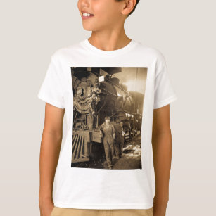 The Roundhouse Rosies of World War I Vintage T-Shirt