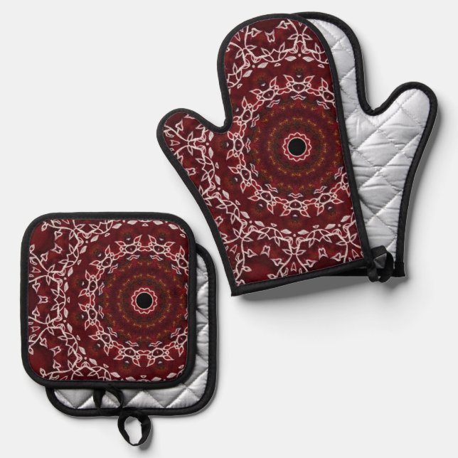 The Scarlet Labyrinth Oven Mitt & Pot Holder Set (Front/Back)