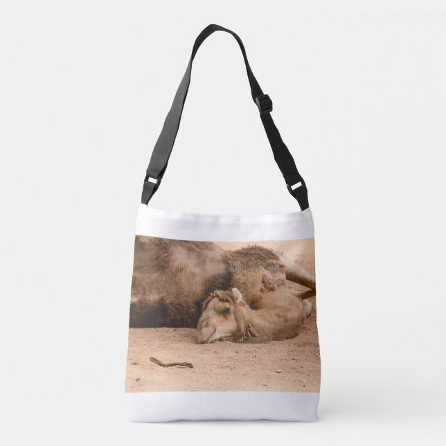 the sleepy look of a dromedary on  crossbody bag (Back)