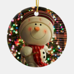 THE SMILING SNOWMAN OF CHRISTMAS ORNAMENT