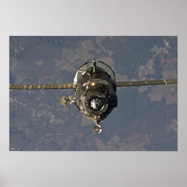 The Soyuz TMA-19 spacecraft 2 Poster (Front)