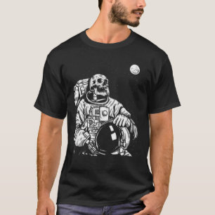 The Space Man Is Lost In The Universe Beautiful Gi T-Shirt