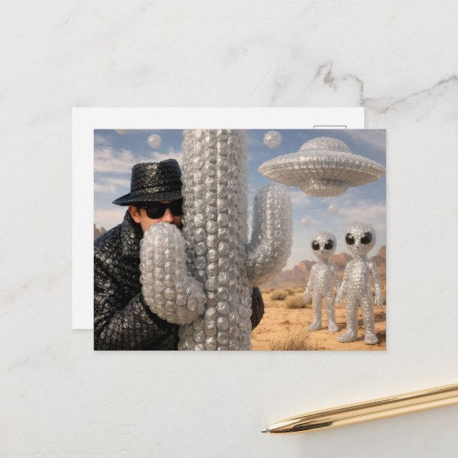 The spy in the desert with the aliens postcard (Front/Back In Situ)