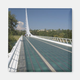 The Sundial Bridge at Turtle Bay Magnet