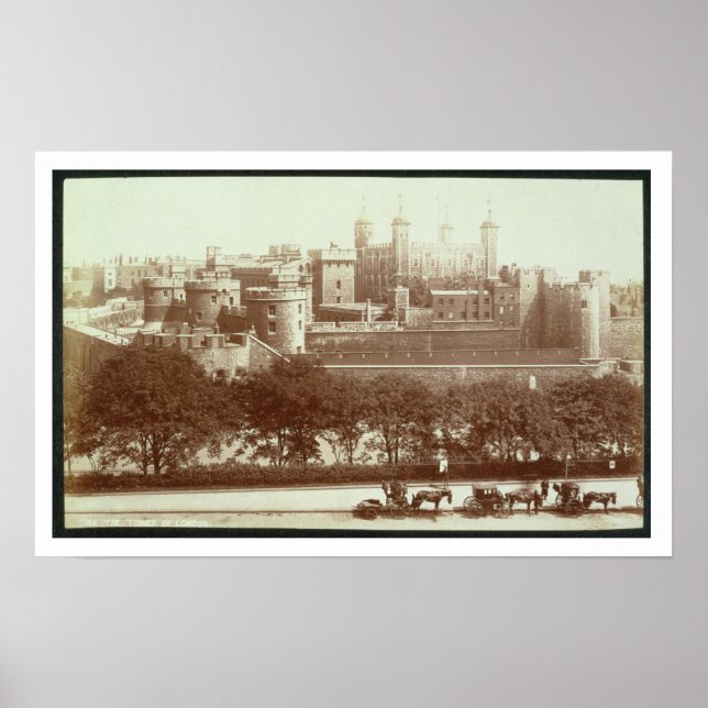 The Tower of London (sepia photo) Poster (Front)