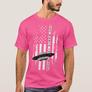 The Truth Is Here Grunge Us Flag Ufo Disclosure T-Shirt