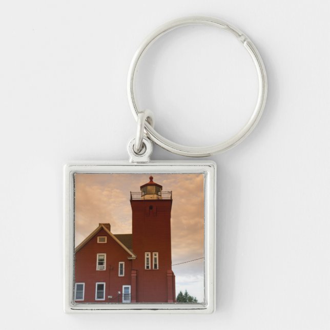 The Two Harbours Lighthouse overlooking Agate Bay Key Ring (Front)