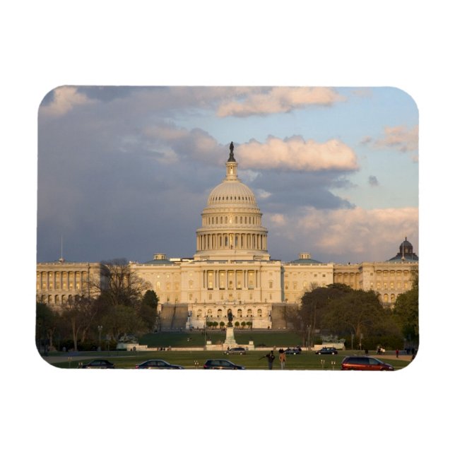 The United States Capitol Building in Magnet (Horizontal)