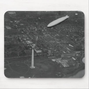The US Airship 'USS Los Angeles' ZR3 flying over Mouse Mat