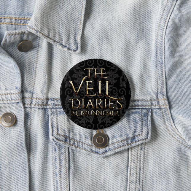The Veil Diaries 7.5 Cm Round Badge (In Situ)
