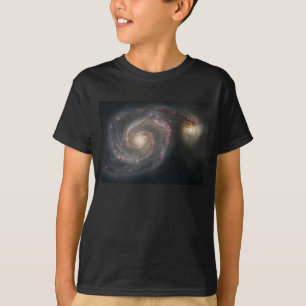 The Whirlpool Galaxy M51 & Companion in Space T-Shirt