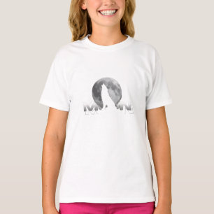 the wolf`s cry under the full moon T-Shirt