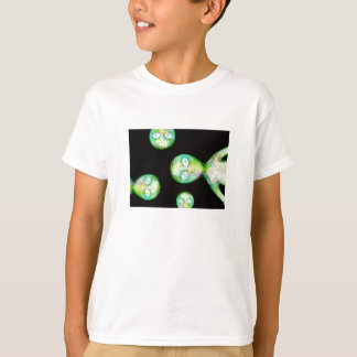 THERE ARE aLiEnS ON MY T-SHIRT! T-Shirt