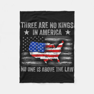 There Are No Kings In America Us Flag Funny Tees Fleece Blanket