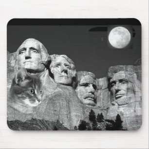 There's a Kitty on Mount Rushmore! Mouse Mat