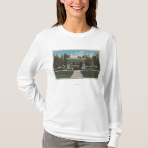 Thermopolis, WY - View of Washakie Fountain T-Shirt