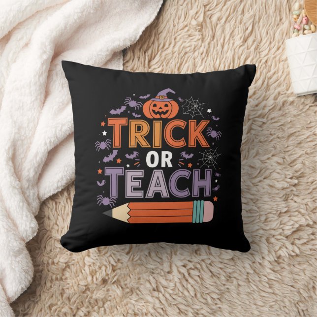 They're Eating Dogs And Cats And Pets Halloween Cushion (Blanket)
