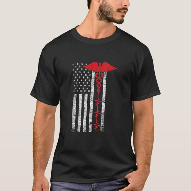 Thin Red Line Usa Us Flag Heartbeat Pride Nurse T-Shirt (Front)